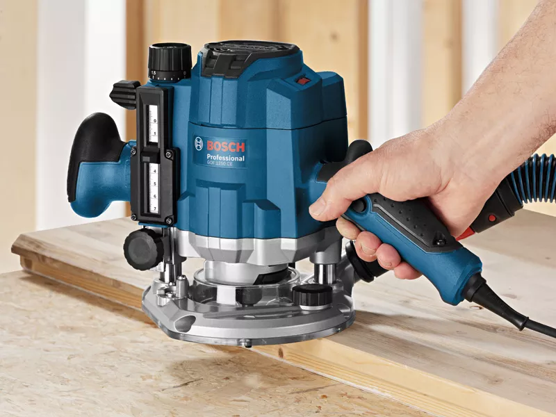 Défonceuse GOF 1250 CE Professional BOSCH